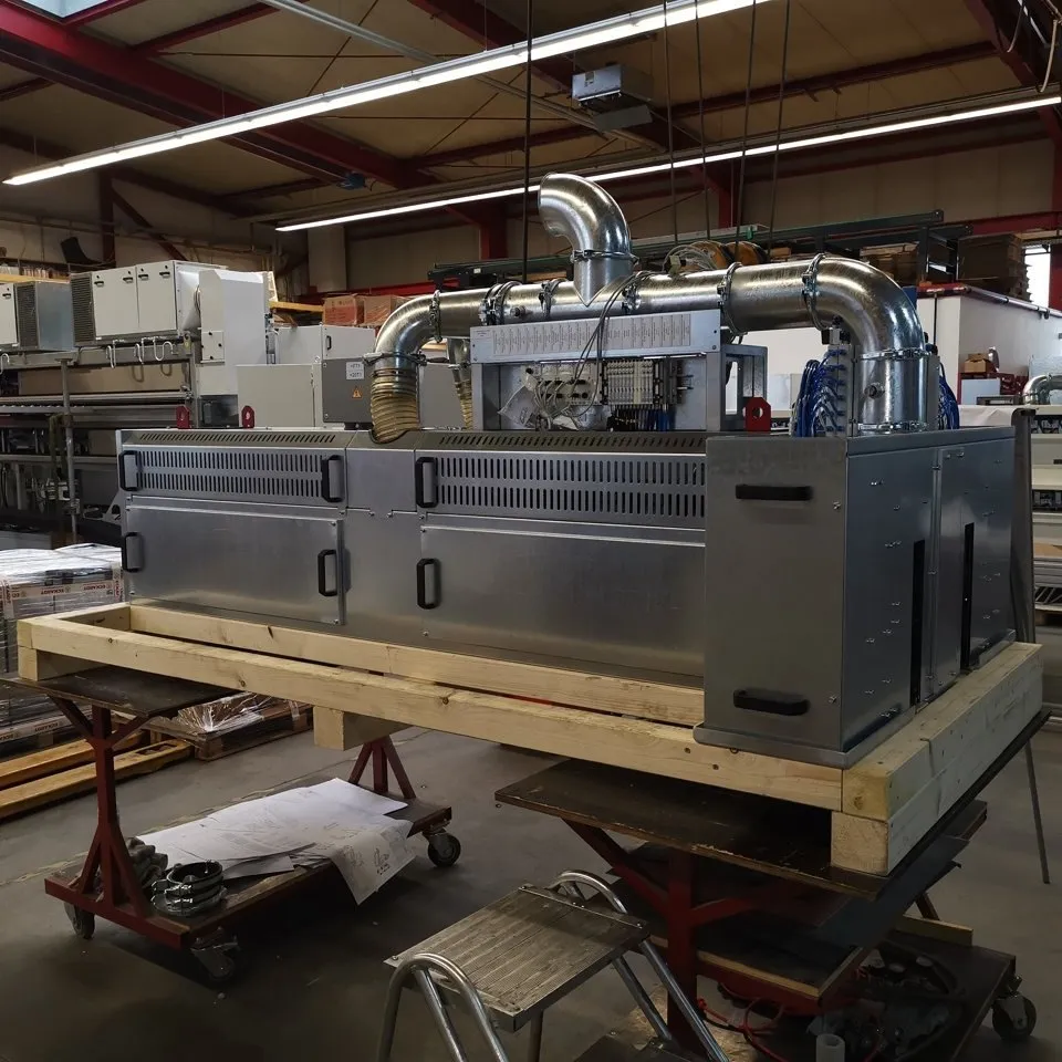 Tube spray system ahead of hydroforming, during assembly in Bretten.
