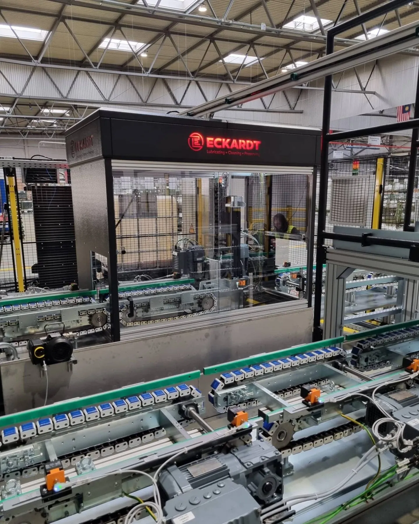 Eckardt automation with conveyor systems in a customer plant.